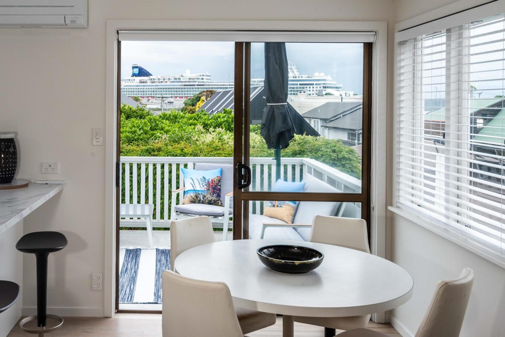 Awesome Beach House On Oceanview Road Маунт-Маунгануй Екстер'єр фото